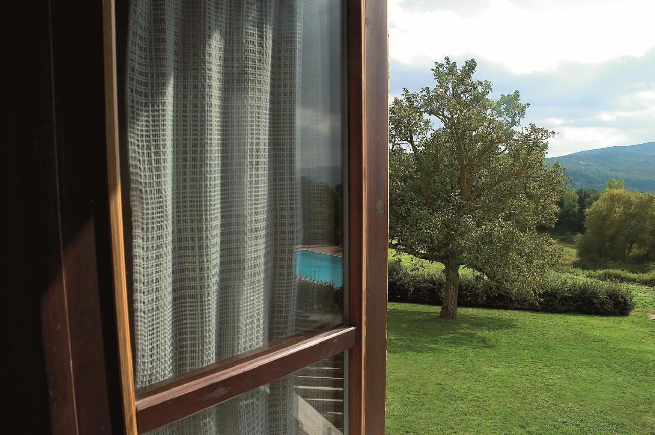 Agriturismo La Burraia Vicino A San Gimignano ガンバッシ・テルメ エクステリア 写真